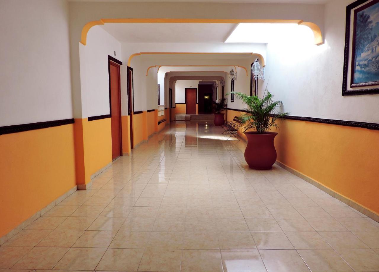 Hotel Valladolid Valladolid  Bagian luar foto