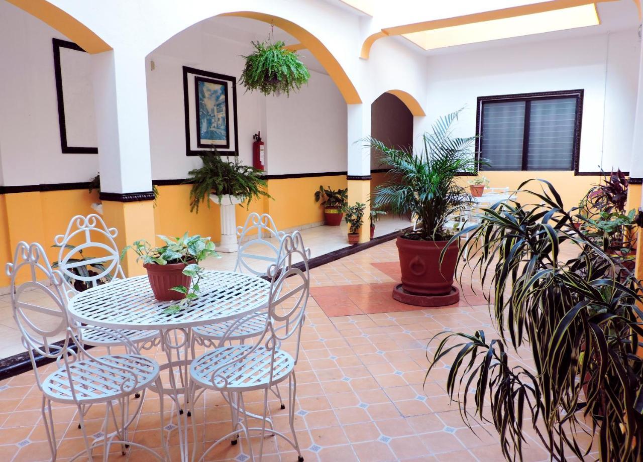 Hotel Valladolid Valladolid  Bagian luar foto